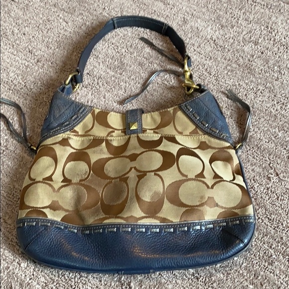 Coach purse - Picture 2 of 5